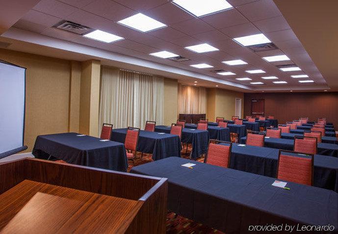 Courtyard Charlotte Airport North Hotel Business billede